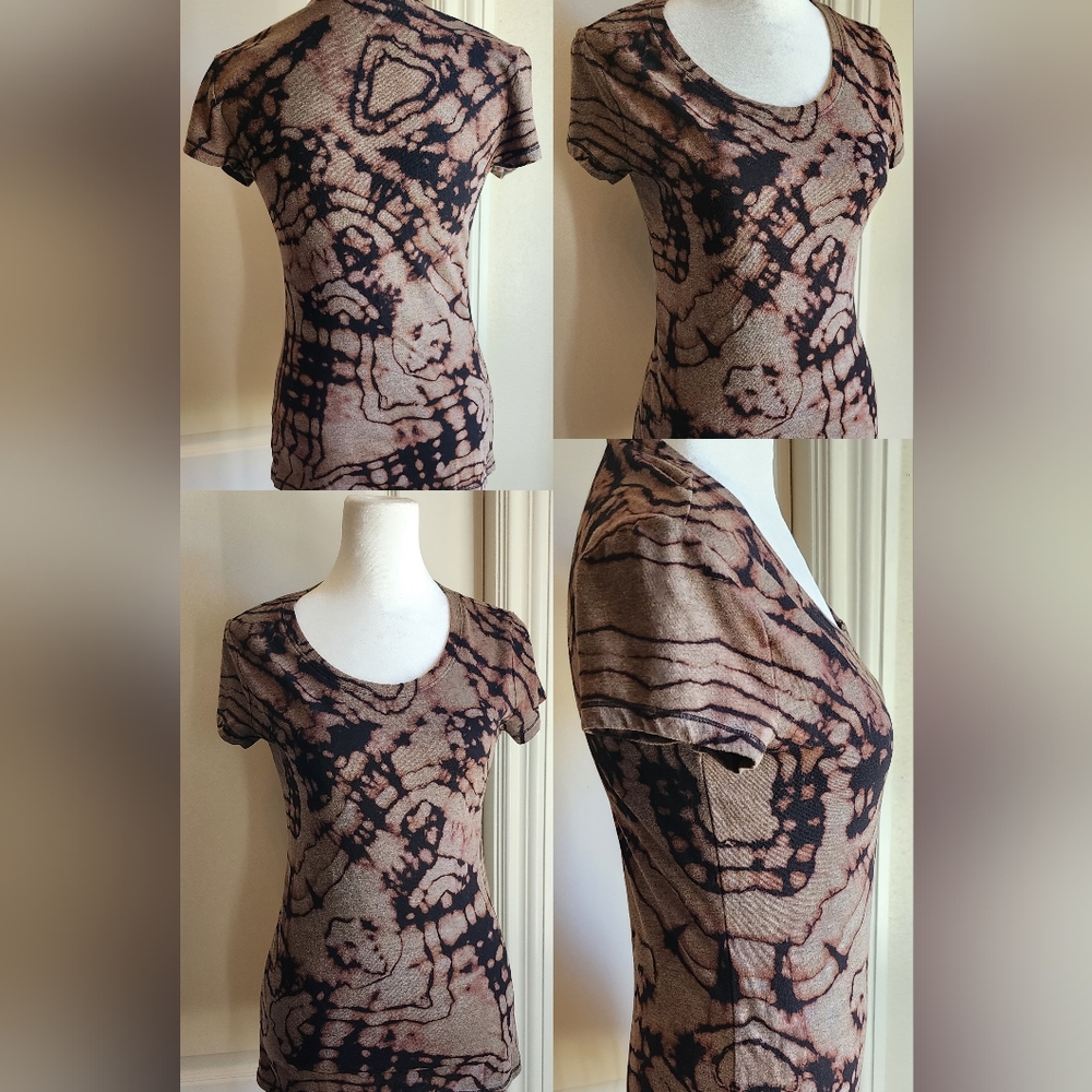 CUSTOM Reverse Tiedye Women's Short Sleeve Tee Small (3/5)